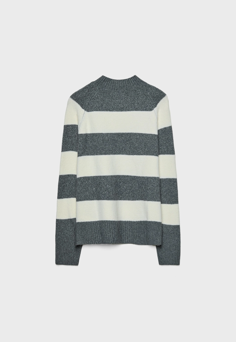 Базовый вязаный свитер