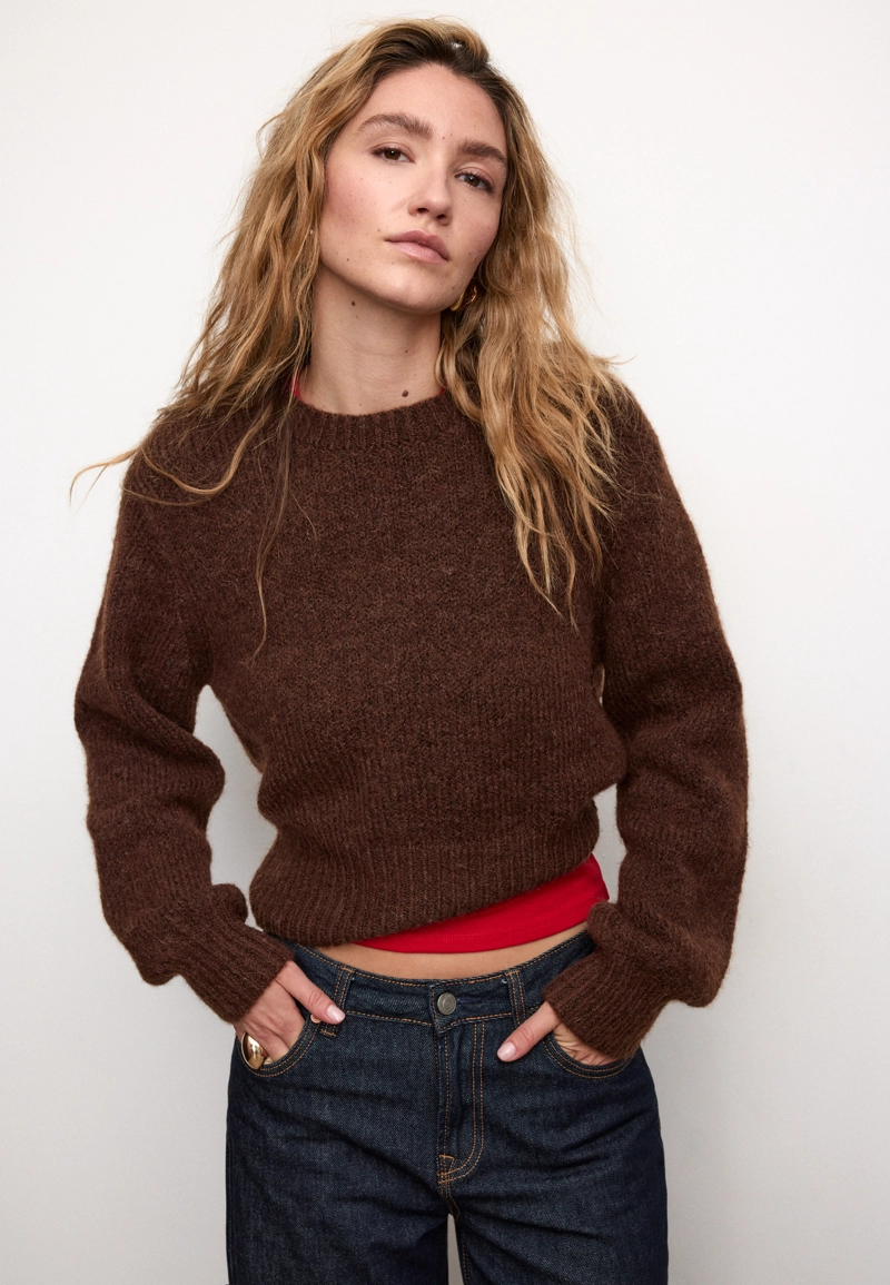 Свитер из мягкого трикотажа