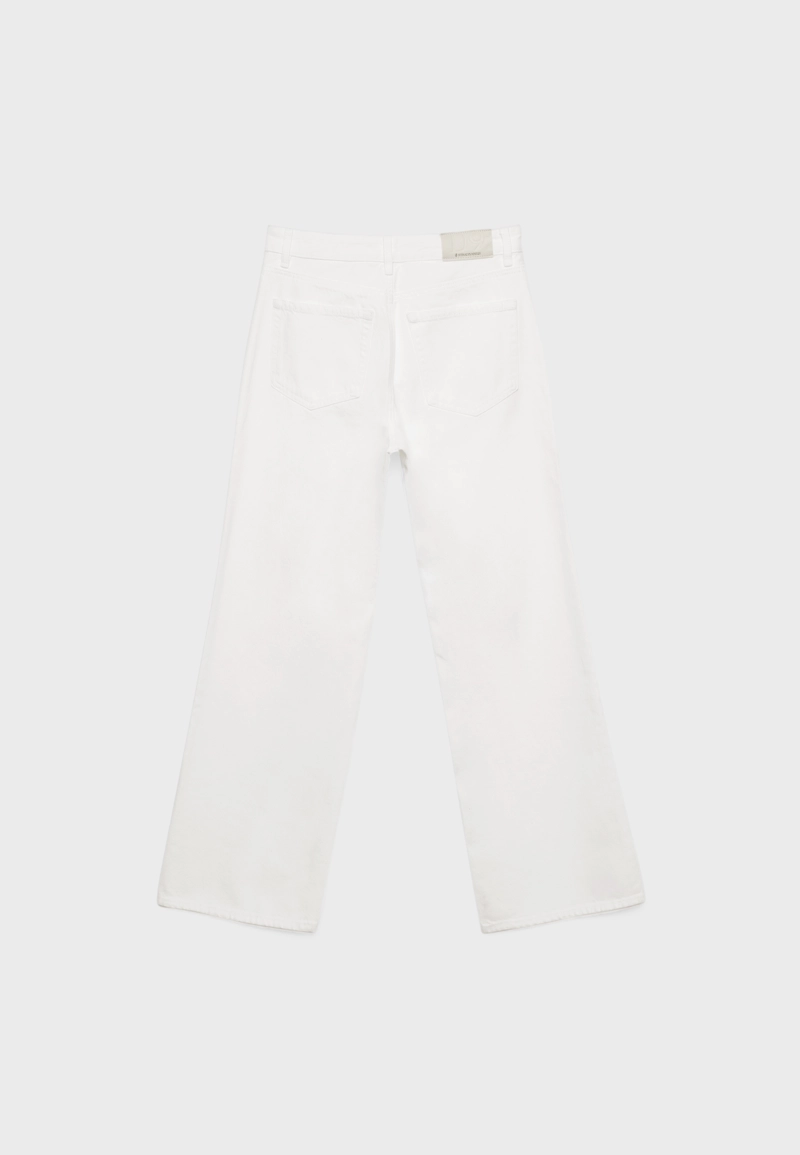 D92 Джинсы прямого широкого кроя