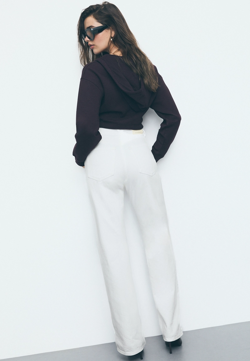 D92 Джинсы прямого широкого кроя