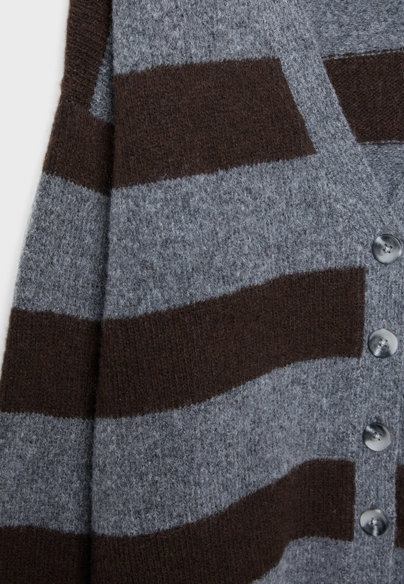 Вязаный жакет оверсайз