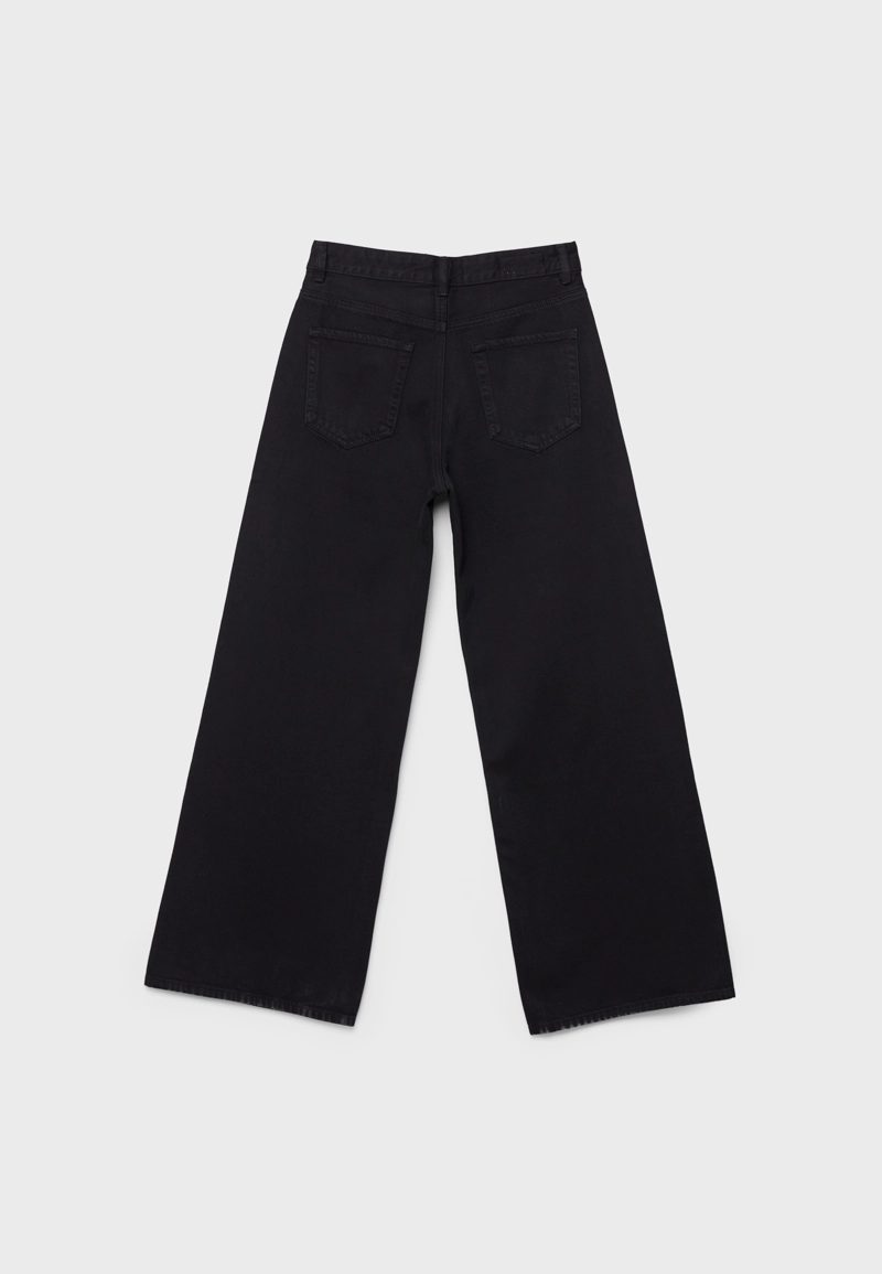 Джинсы свободного кроя