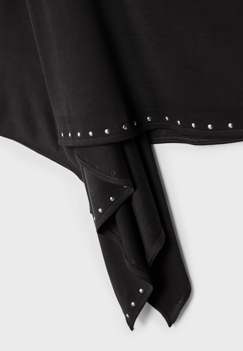 Кейп из ткани купро с заклепками