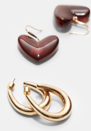 Набор из 2 асимметричных серег в форме сердца- Заказать в России