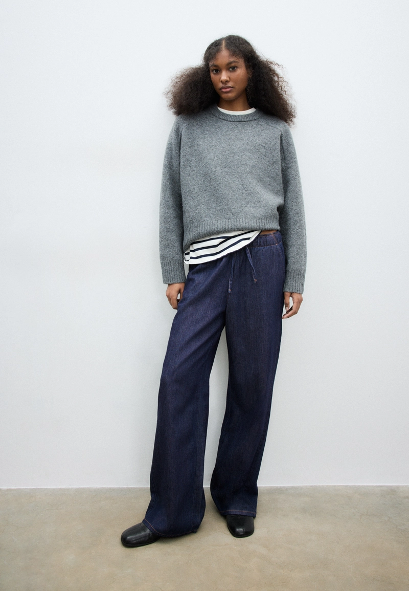 D35 Струящиеся джинсовые брюки на шнурке