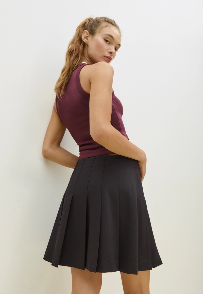 Короткая юбка из струящейся ткани