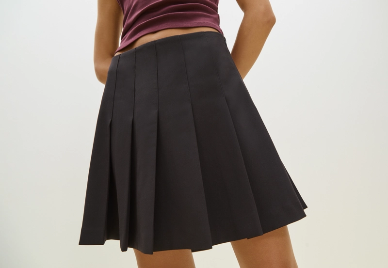 Короткая юбка из струящейся ткани