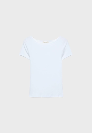 Футболка с вырезом «лодочка»- Заказать в России