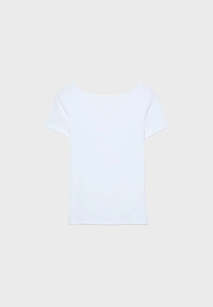 Футболка с вырезом «лодочка»- Заказать в России