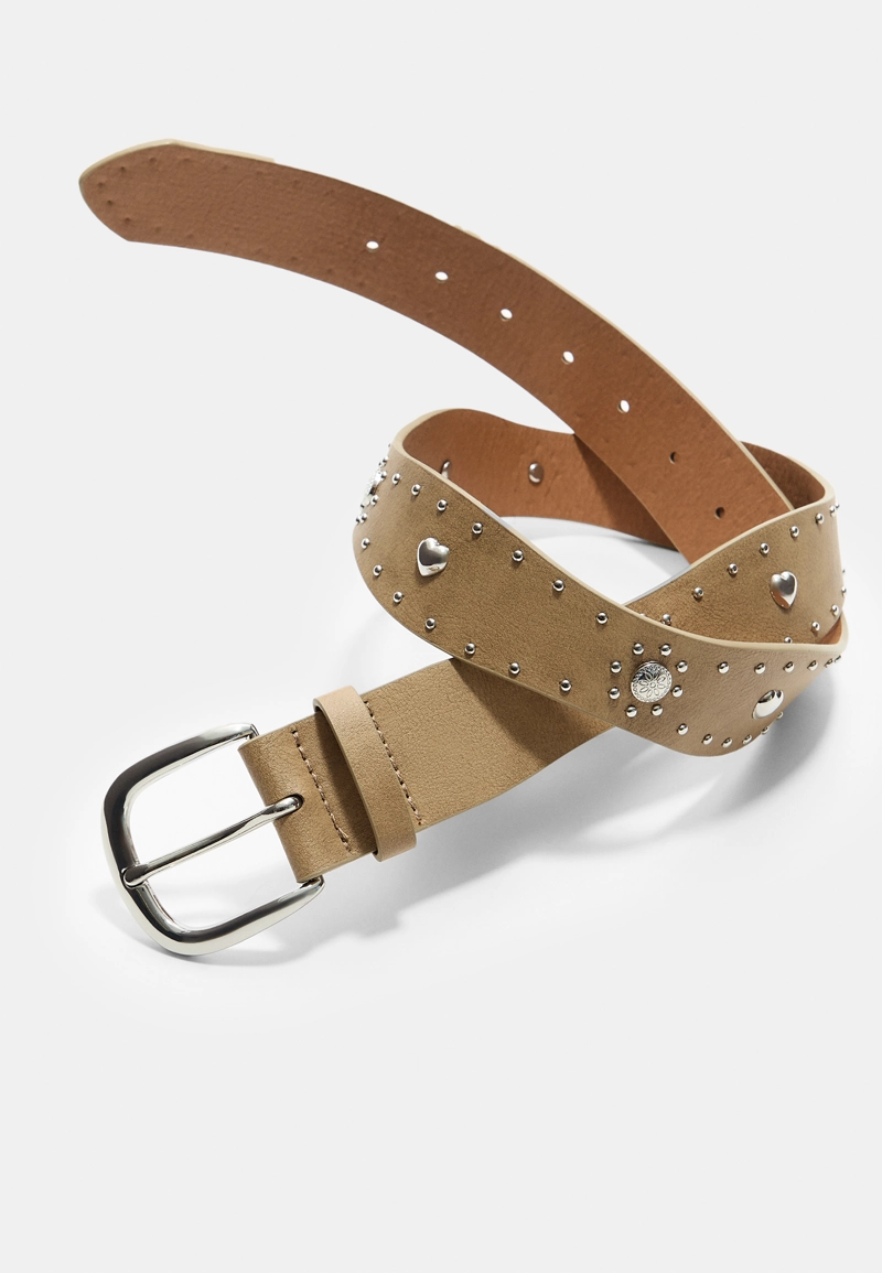 Ремень с волнами и заклепками