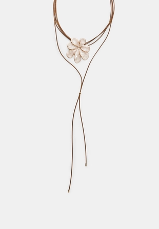 Ожерелье на шнурке с цветком- Заказать в России
