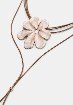 Ожерелье на шнурке с цветком- Заказать в России