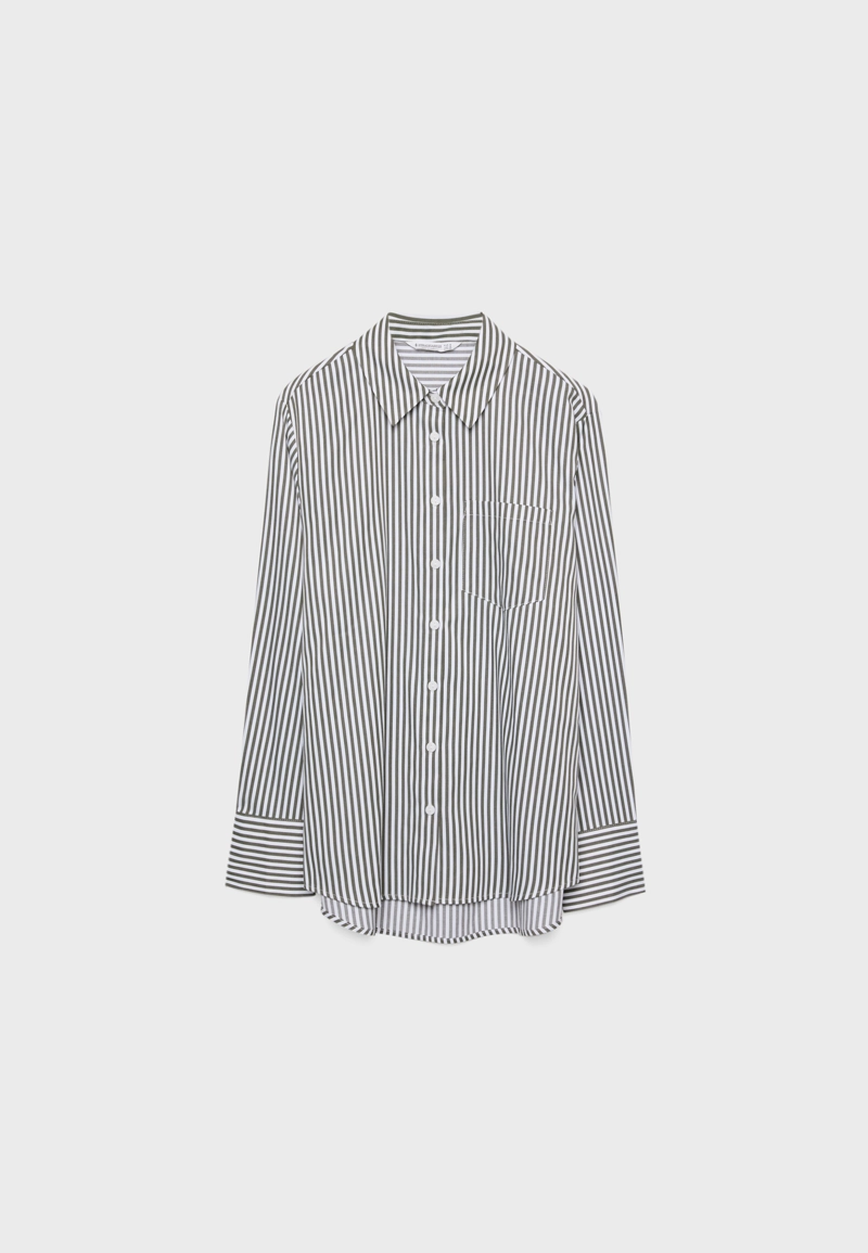 Базовая рубашка в полоску из поплина с карманом