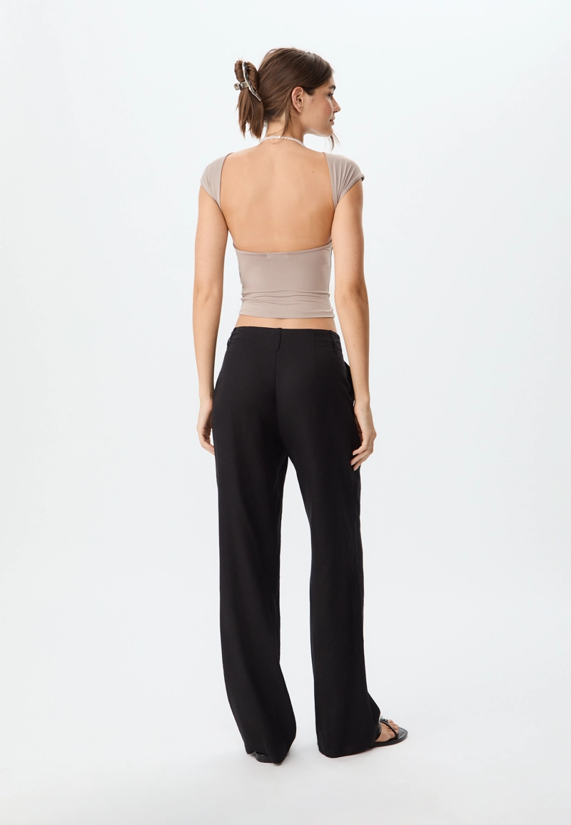 Прямые струящиеся брюки под льняную ткань