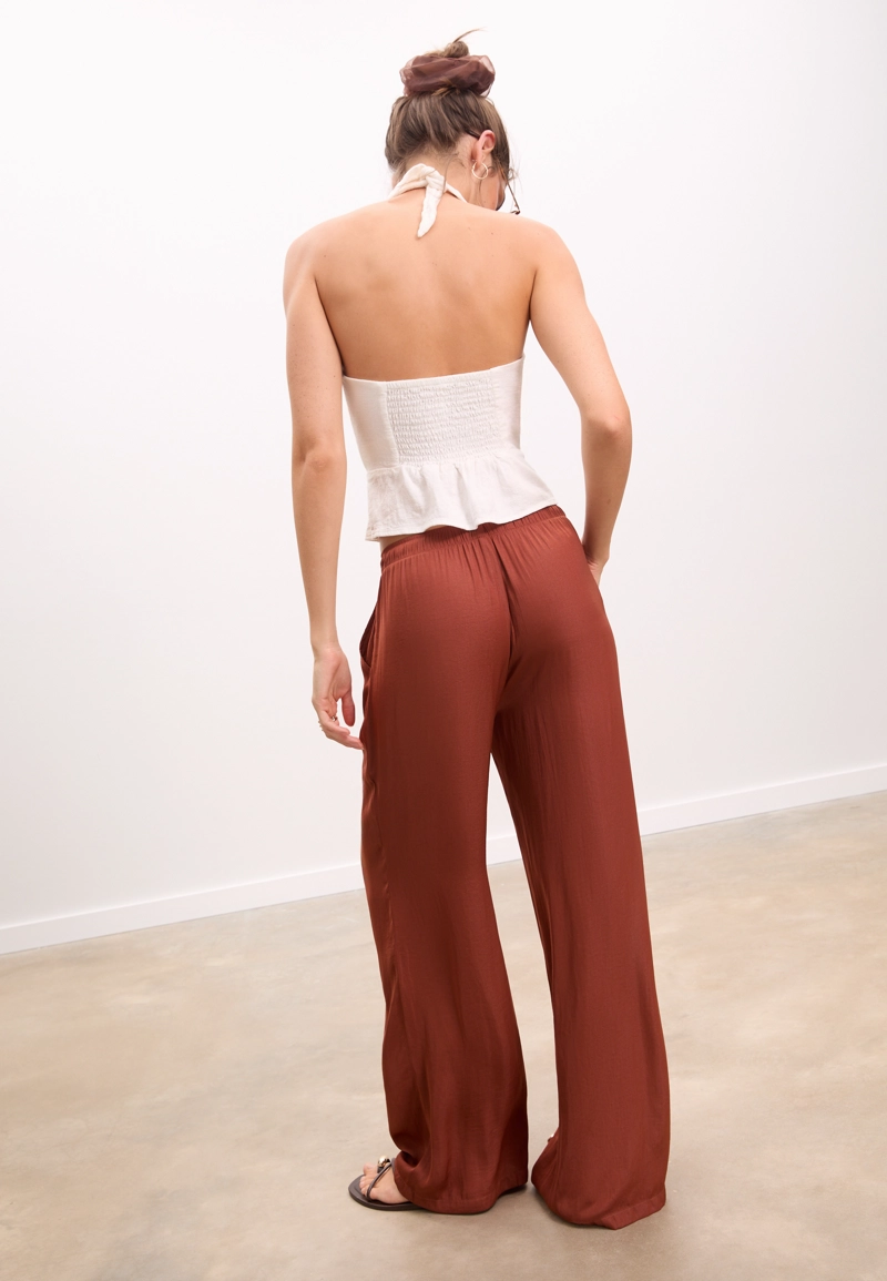 Длинные свободные атласные брюки