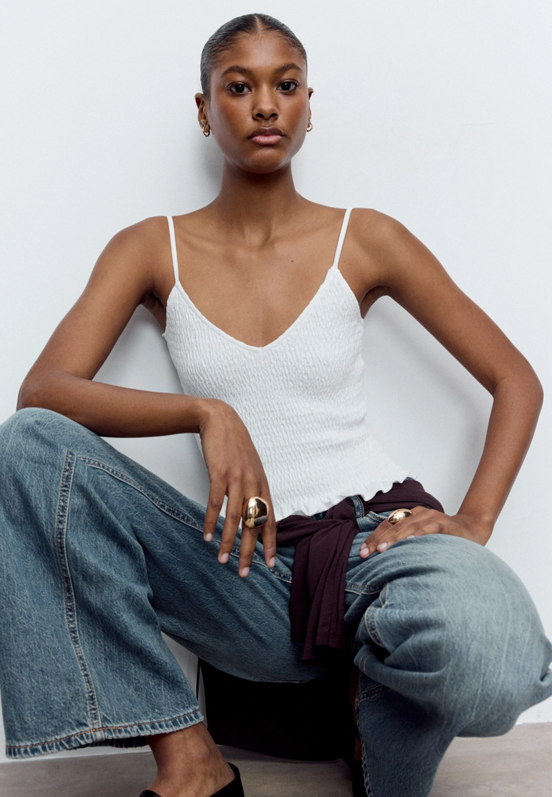 Топ на бретельках с резинками