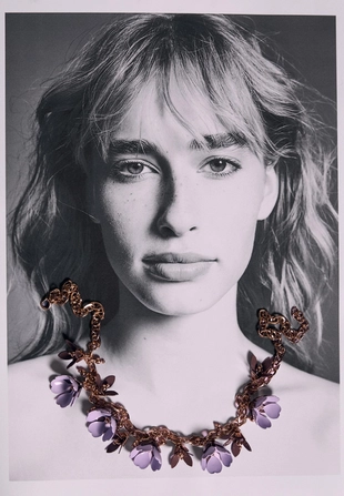 Ожерелье с подвесками-цветами- Заказать в России