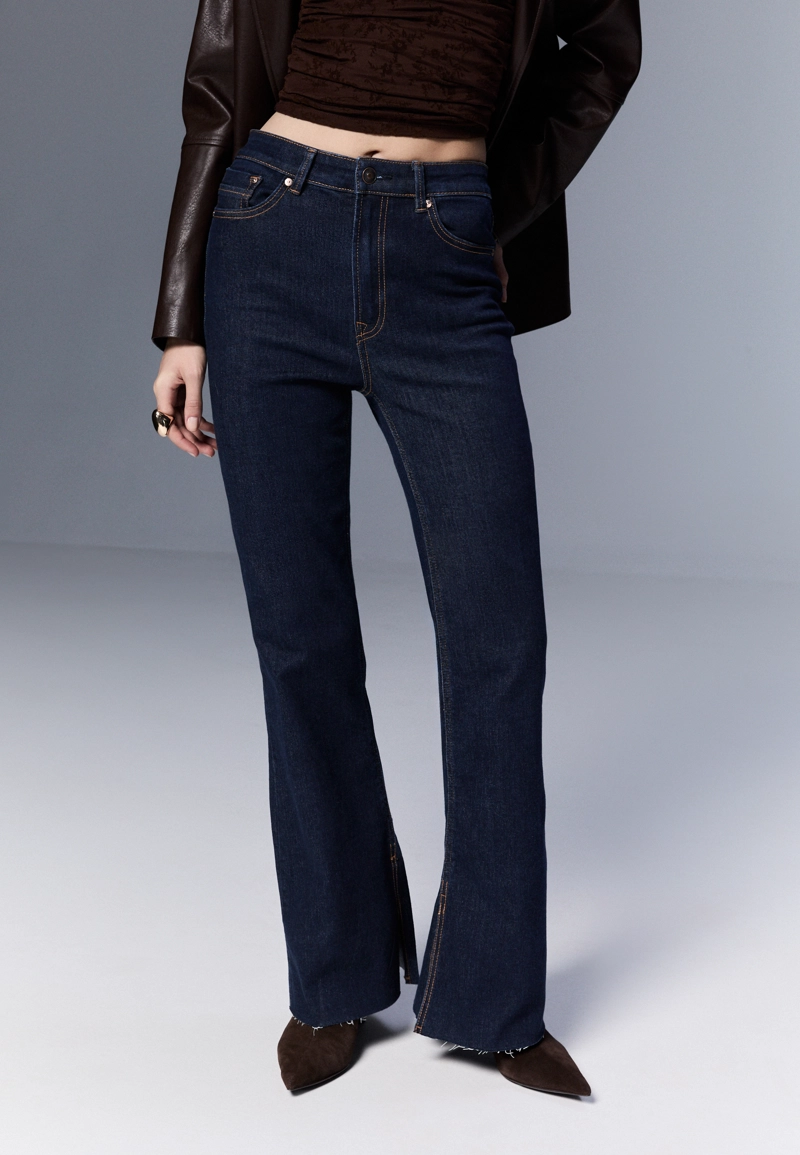 Джинсы-клеш с разрезами D74