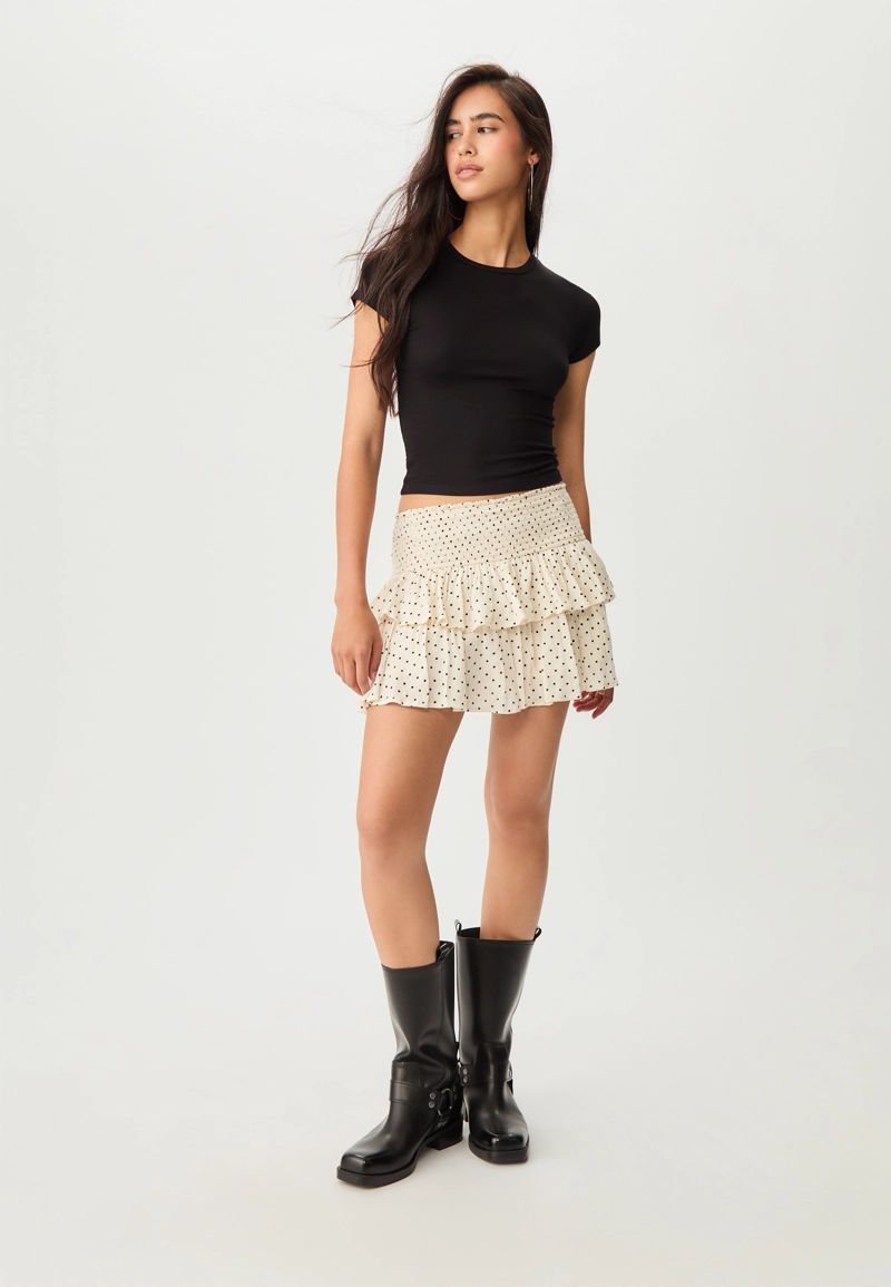 Футболка в рубчик с короткими рукавами