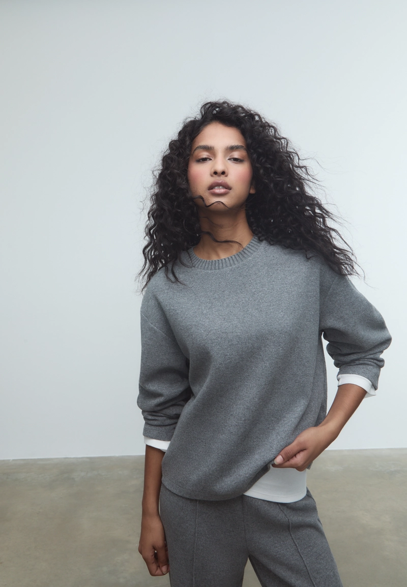 Трикотажная футболка с круглым вырезом