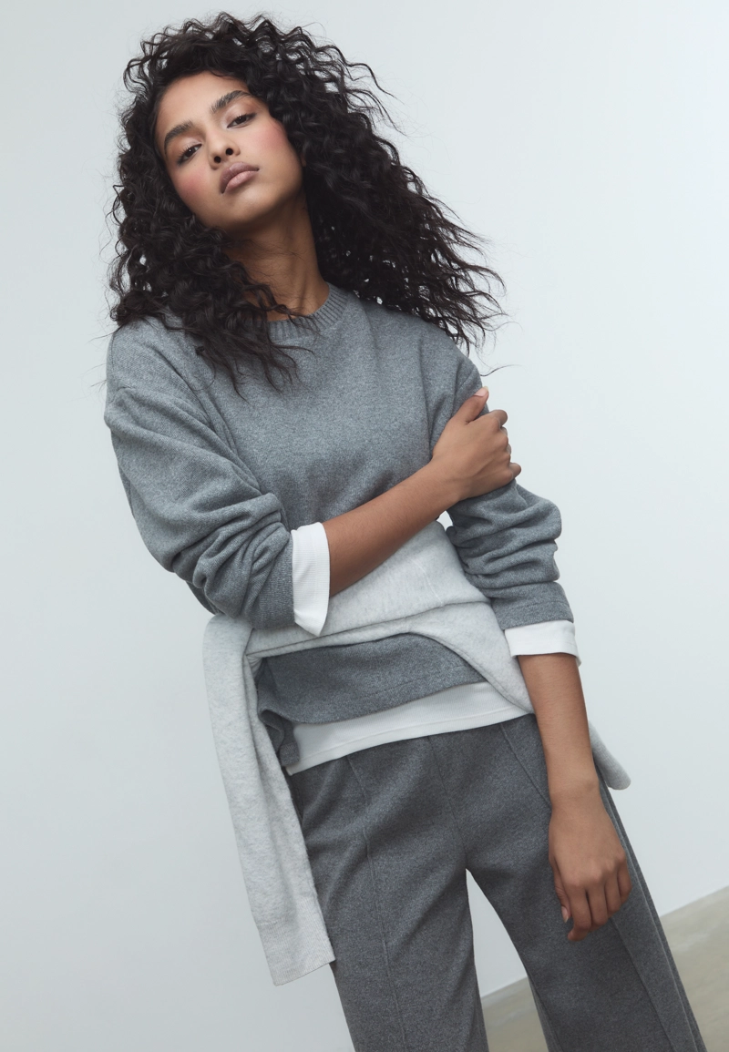 Трикотажная футболка с круглым вырезом