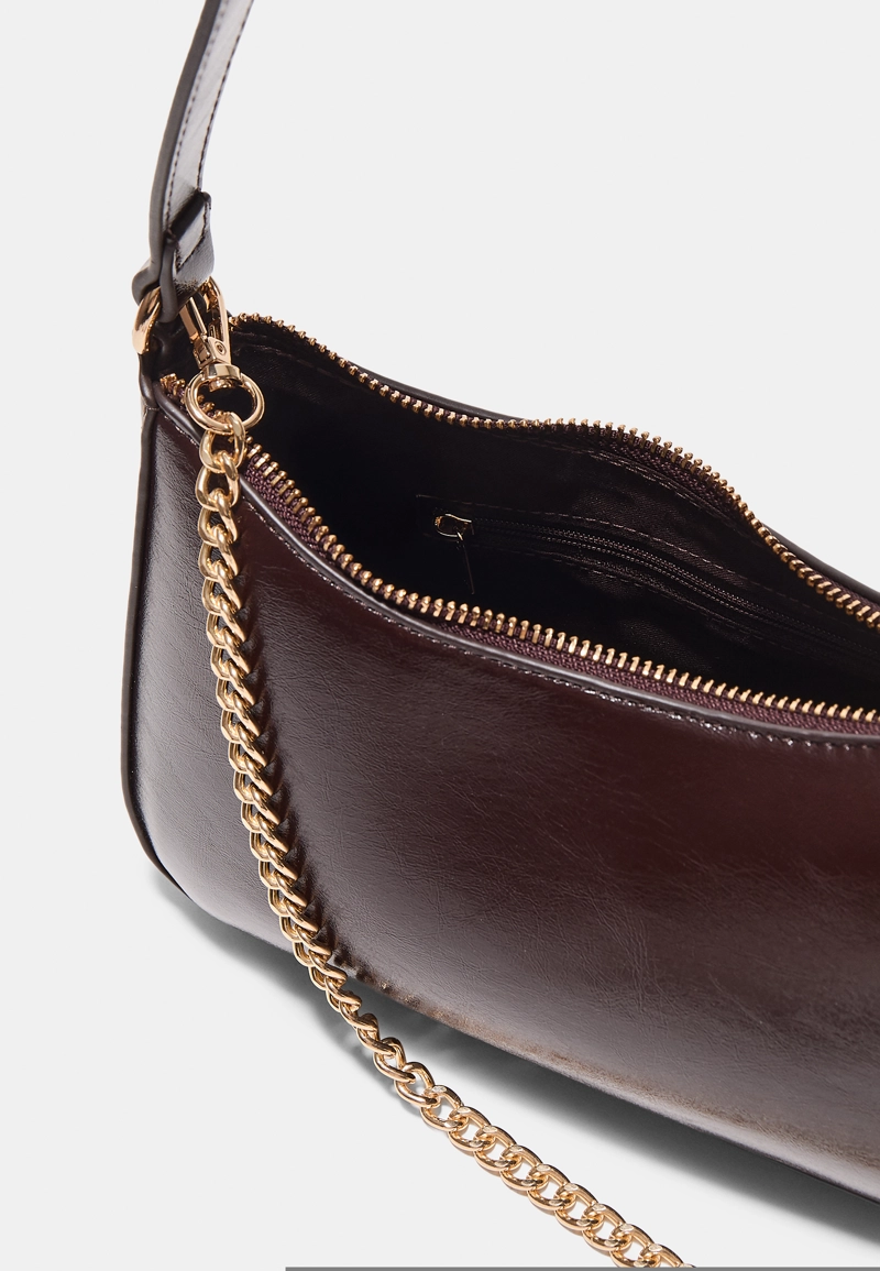Сумка на плечо с цепочкой