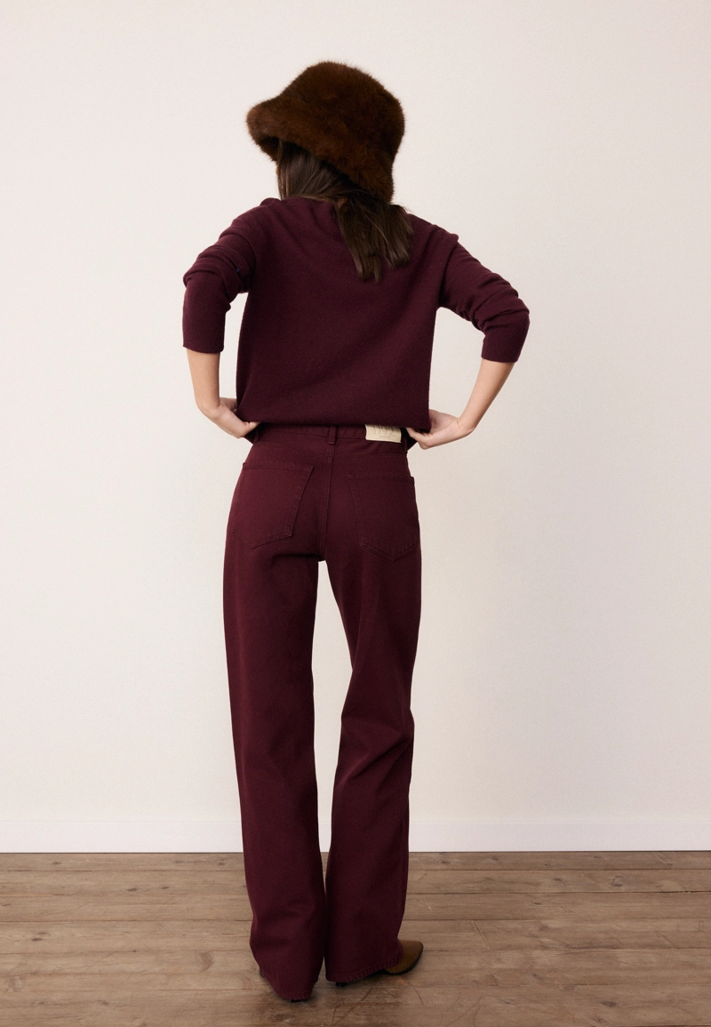 D92 Джинсы прямого широкого кроя