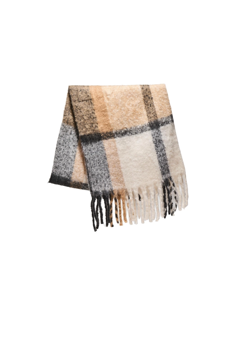 Плотный шарф в клетку