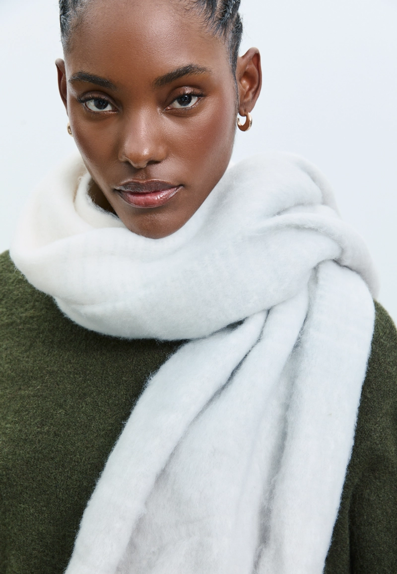 Шарф с эффектом деграде