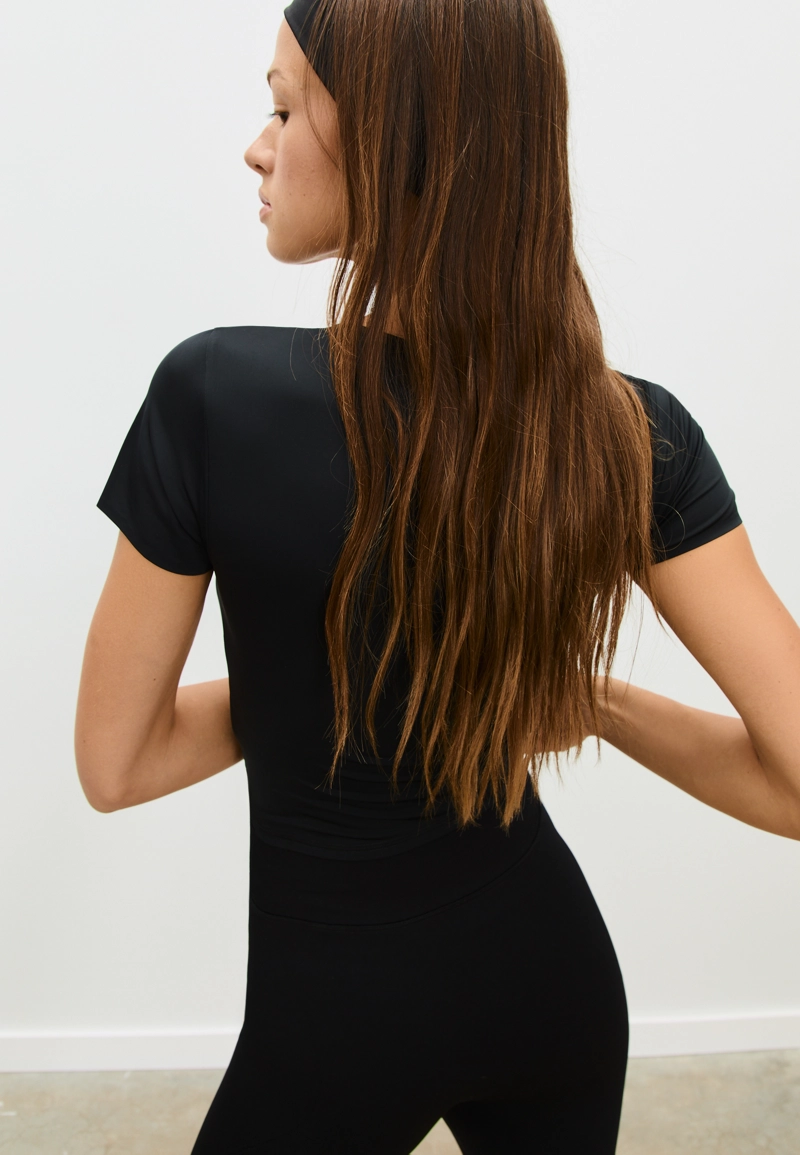 Базовая футболка из полиамида