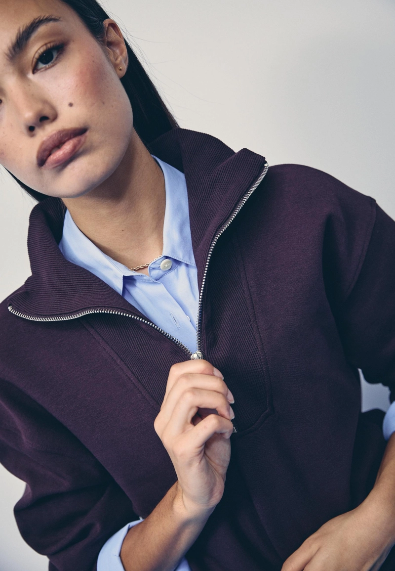 Толстовка с высоким воротником на молнии