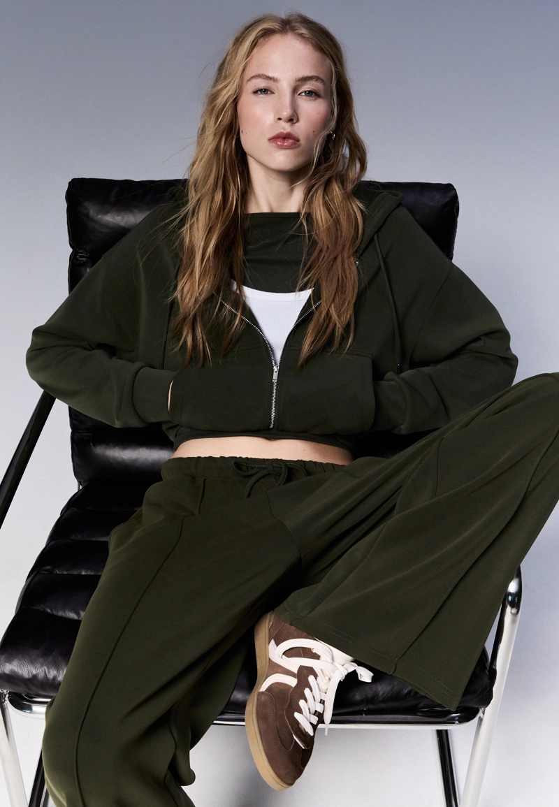 Мягкая толстовка на молнии