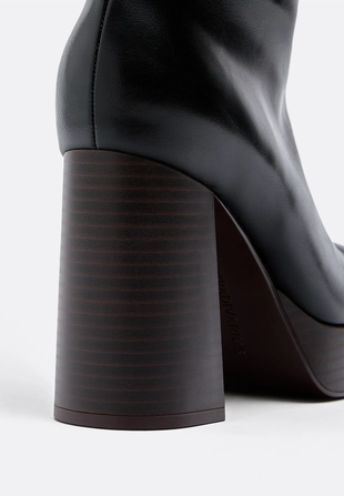 Высокие сапоги на платформе и каблуке- Заказать в России