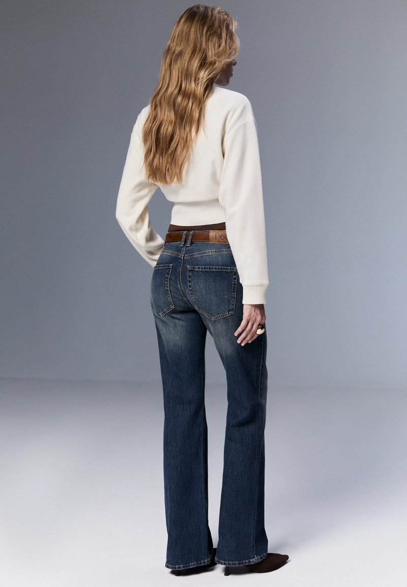 Джинсы D68 фасона bootcut с поясом