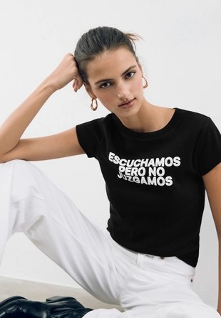 Облегающая футболка с текстом- Заказать в России