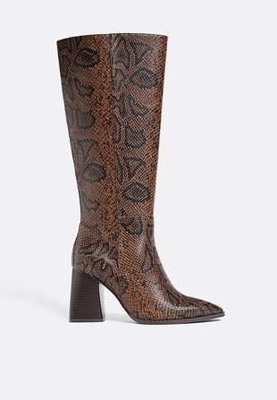 Высокие сапоги на каблуке с анималистическим принтом- Заказать в России
