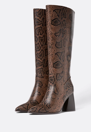 Высокие сапоги на каблуке с анималистическим принтом- Заказать в России
