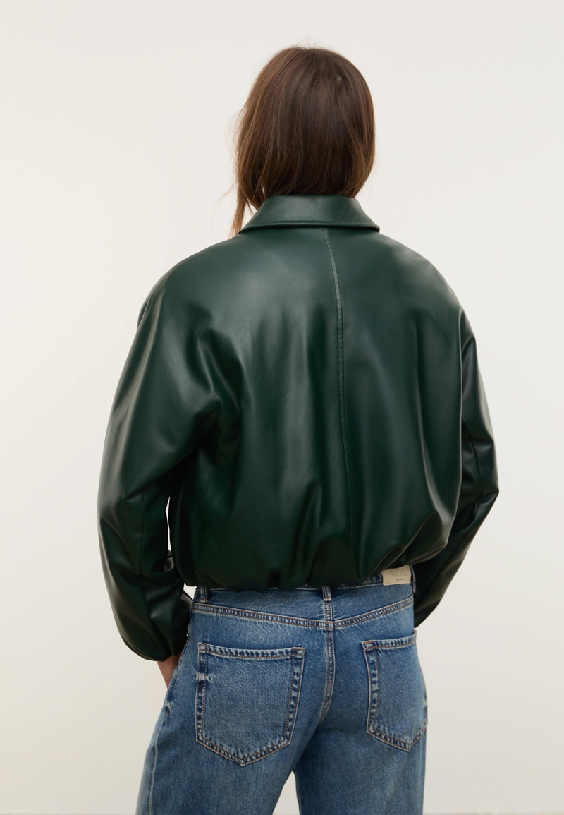 Стеганая куртка-бомбер из искусственной кожи