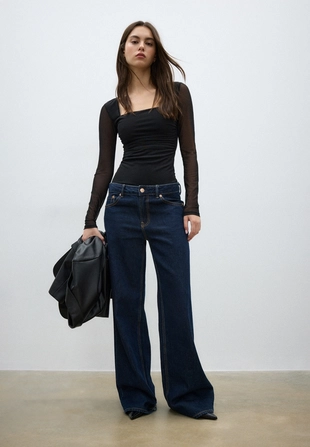 Боди из полупрозрачной ткани с квадратным вырезом- Заказать в России