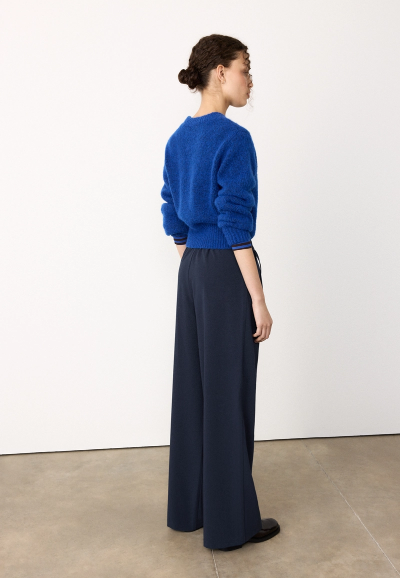 Широкие брюки с пряжкой