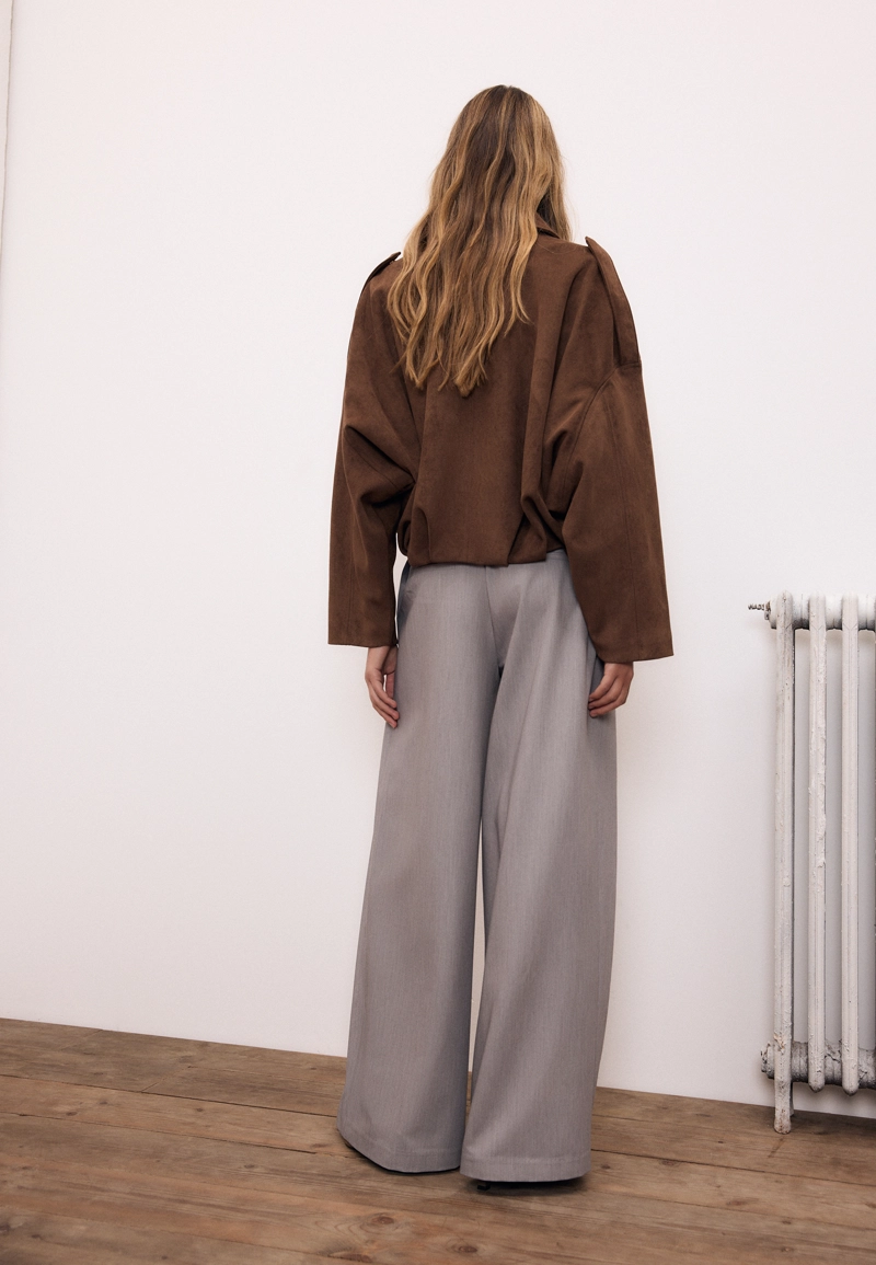 Брюки с макси-защипами и поясом