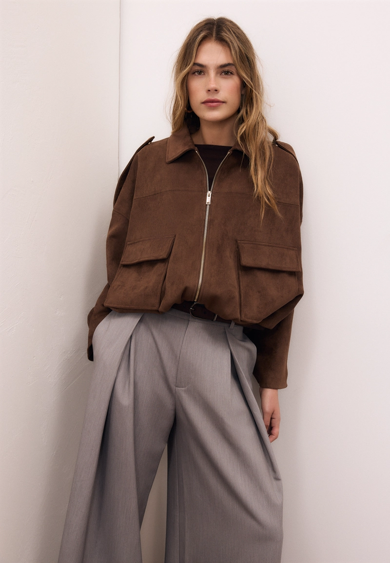 Брюки с макси-защипами и поясом