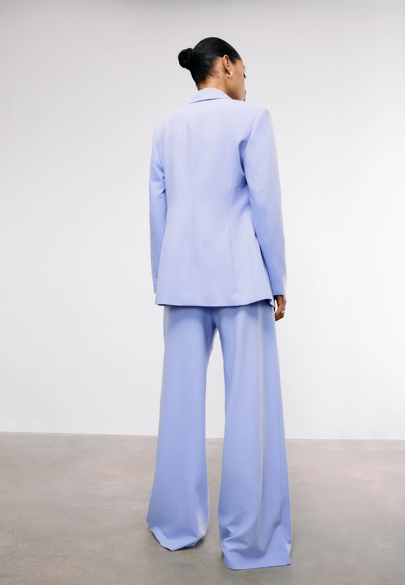 Приталенный пиджак