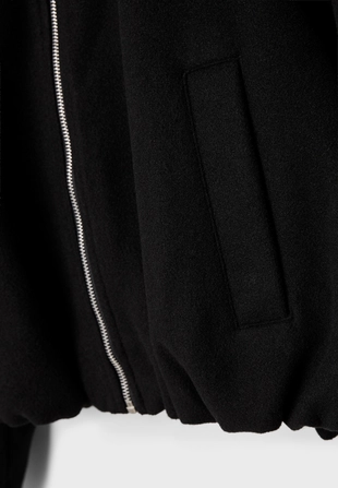 Бомбер объемного кроя из мягкой ткани- Заказать в России