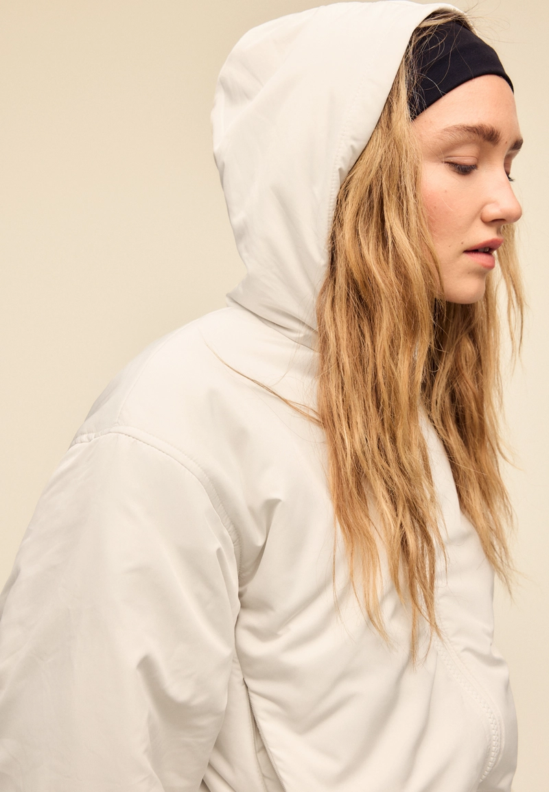 Стеганая куртка-пуховик