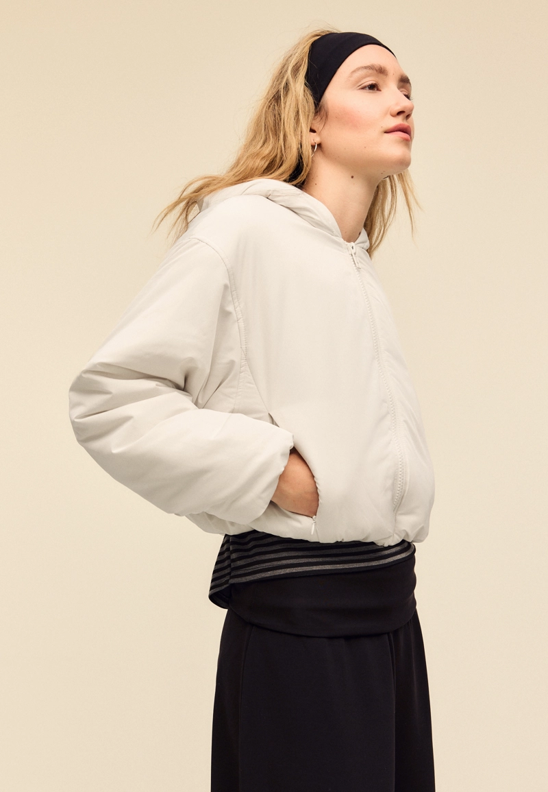 Стеганая куртка-пуховик