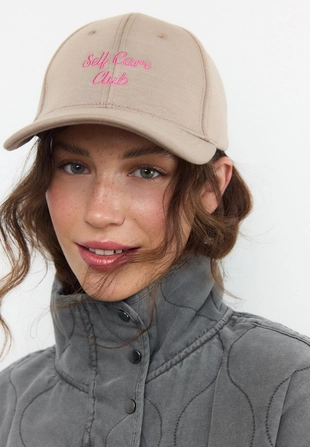 Кепка WEEKEND- Заказать в России