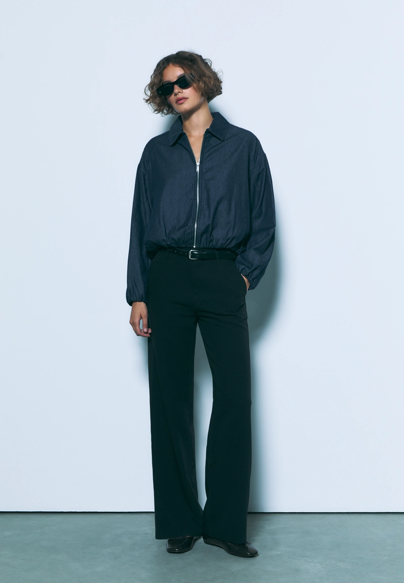 Прямые струящиеся брюки с поясом