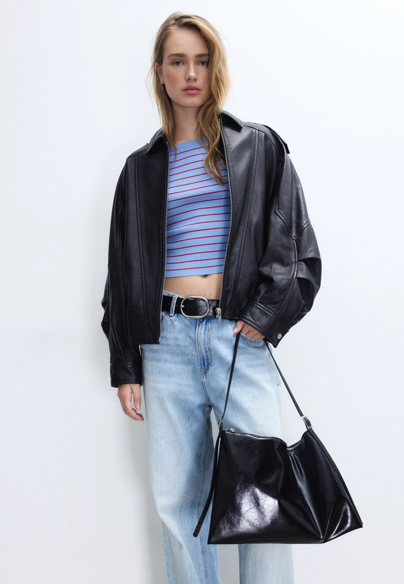 Мини-сумка на плечо с мягкой текстурой и молниями