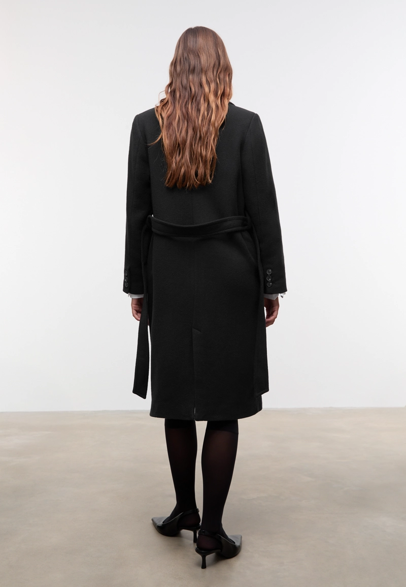 Пальто миди с поясом